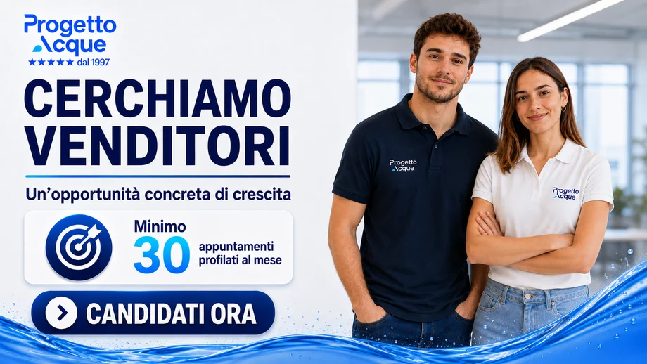 Due venditori di Progetto Acque in polo aziendale. Sull’immagine: cerchiamo venditori, un’opportunità concreta di crescita, minimo 30 appuntamenti profilati al mese.